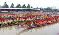 Einzigartigkeit des Ngo-Bootsrennens Soc Trang 