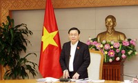 Vizepremierminister Vuong Dinh Hue leitet Sitzung für Verbesserung der Effektivität der Kollektivwirtschaft