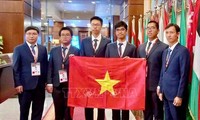 Vietnam gehört zu vier Ländern mit hervorragenden Leistungen bei der Internationalen  Informatik-Olympiade