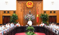 Premierminister Nguyen Xuan Phuc tagt mit Leitung der Provinz Thanh Hoa