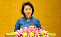 Parlamentspräsident Nguyen Thi Kim Ngan besucht Indien