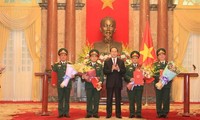 Staatspräsident Tran Dai Quang ernennt vier Generalleutnants