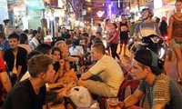 Die Lebenskraft der kulinarischen Kultur auf den Straßen in Ho-Chi-Minh-Stadt