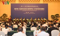 13. Theorie-Seminar der Kommunistischen Parteien Vietnams und Chinas eröffnet