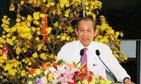 Vizepremierminister Truong Hoa Binh besucht Long An