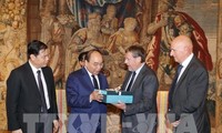 Premierminister Nguyen Xuan Phuc trifft Präsidenten der belgischen Abgeordnetenkammer und führende Unternehmer