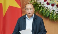 Premierminister Nguyen Xuan Phuc leitet die Sitzung der Unterabteilung für Sozialwirtschaft