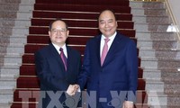 Premierminister Nguyen Xuan Phuc trifft Parteisekretär der chinesischen Zhuang-Autonomie