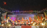 Festtag für Kultur und Sport ethnischer Minderheiten und Festtag für Landwirtschaftsprodukte in Phu Yen eröffnet