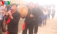 Das Set der traditionellen Musikinstrumente der Volksgruppe Dao Khau im Kreis Sin Ho