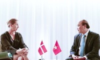 Staatspräsident Nguyen Xuan Phuc trifft andere Staats- und Regierungschefs und Leiter internationaler Organisationen