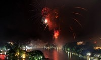 30 Orte in Hanoi, an denen Feuerwerk zum Jahreswechsel nach dem vietnamesischen Mondkalender abgebrannt wird