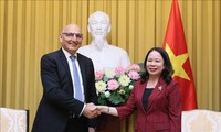 Vizestaatspräsidentin Vo Thi Anh Xuan trifft Sonderbeauftragten des aserbaidschanischen Präsidenten Amirbayov