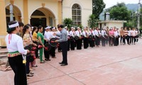 Gong-Musikinstrument im kulturellen Leben der Volksgruppe Muong in Hanoi