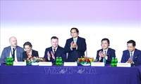 Premierminister Pham Minh Chinh nimmt am Vietnam-Polen-Unternehmensforum teil