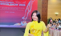 Erste spezialisierte Modenschau für Menschen mit Behinderung in Vietnam