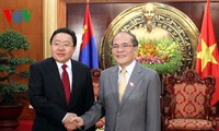 Ketua MN Vietnam, Nguyen Sinh Hung menerima Presiden Mongolia, Tsakhiagin Elbegdorja