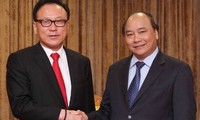 Deputi PM Vietnam, Nguyen Xuan Phuc menerima Konsul Jenderal Kehormatan Vietnam di Republik Korea