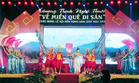  Program kesenian “Berkunjung ke daerah bumi pusaka” menyambut Festival Kuil Hung tahun 2014