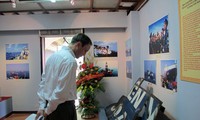 Pameran “Hoang Sa-Truong Sa: kedaulatan Vietnam”