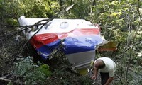 Data analisis dari kotak hitam pesawat MH17 diserahkan kepada Belanda