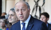 Menlu Perancis, Laurent Fabius mengunjungi Irak