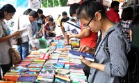 Lebih dari 177.000 eksamplar dijual pada Pesta buku tahun 2014