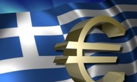 Memperingatkan akan pengaruh negatif  ketika Yunani menarik diri dari Eurozone