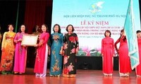  Federasi Wanita kota Hanoi menerima Bintang Jasa Kerja kelas I