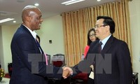 Partai Komunis Afrika Selatan menilai tingi perjuangan pembebasan bangsa dan perkembangan Vietnam