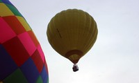 Festival Balon Internasional di kabupaten Moc Chau, provinsi Son La