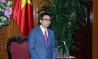 Deputi PM Vietnam, Vu Duc Dam menghadiri acara peresmian Pusat pembaruan dab kreativitas dari Grup Teknologi CMC