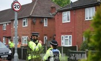 Beberapa tersangka lagi ditangkap karena berkaitan dengan serangan bom di Manchester, Inggris​