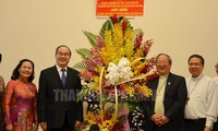 Sekretaris Komite Partai Komunis Kota Ho Chi Minh, Nguyen Thien Nhan menyampaikan ucapan selamat sehubungan dengan perayaan Hari Natal 