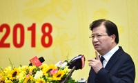 Deputi PM Vietnam, Trinh Dinh Dung menghadiri konferensi EVN tentang penggelaran tugas tahun 2018