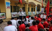 1000 pesan kasih sayang dari para pelajar Ibukota sehubungan dengan hari pembukaan tahun ajar baru untuk berkiblat ke Kepulauan Truong Sa