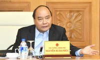 PM Viet Nam, Nguyen Xuan Phuc memimpin pembuatan Resolusi Pemerintah nomor 01 tahun 2019