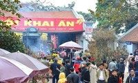 PM Vietnam membimbing berbagai kementerian, instansi dan komite rakyat berbagai provinsi dan kota supaya memperkuat pencegahan dan penanggulangan wabah akibat virus nCoV