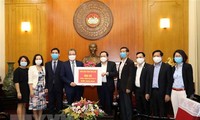 Orang Vietnam di luar negeri mendukung usaha melawan Covid-19