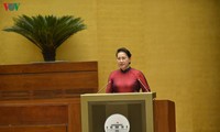 Ketua MN Vietnam, Nguyen Thi Kim Ngan melakukan temu muka dengan para Ibu Vietnam Heroik