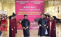 Pameran Tematik Kepercayaan Pemujaan Raja Hung dan Nanyian Rakyat Xoan Phu Tho di Provinsi Dak Lak