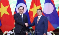  PM Vietnam, Pham Minh Chinh Menerima PM Laos, Sonexay Siphandone