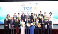 Penyampaian Penghargaan Gagasan ESG Vietnam Tahun 2024