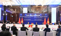 PM Vietnam, Pham Minh Chinh dan PM Tiongkok, Li Qiang Hadiri Simposium Badan Usaha Vietnam-Tiongkok