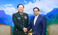 PM Vietnam, Pham Minh Chinh Menerima Wakil Ketua Komisi Militer Pusat Tiongkok, Zhang Youxia