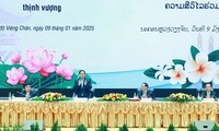 PM Vietnam dan Laos Memimpin Konferensi Kerja Sama Investasi Vietnam-Laos Tahun 2025