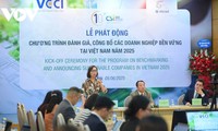 Upacara Pencanangan Program Pengumuman Badan Usaha Berkelanjutan di Vietnam Tahun 2025