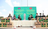 Border guard force presents medical supplies to Cambodia