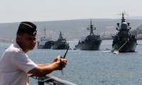 Россия проводит военные учения в Черном море