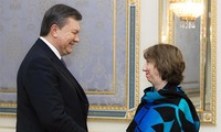 Президент Украины намерен подписать торговое соглашение с ЕС